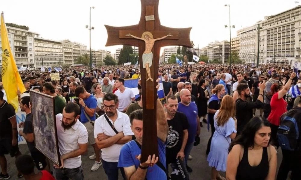 Ανεξέλεγκτες διαστάσεις εκμετάλευσης ανεμβολίαστων: Ιστοσελίδες με δήθεν «νομικές συμβουλές» εντόπισε η αστυνομία